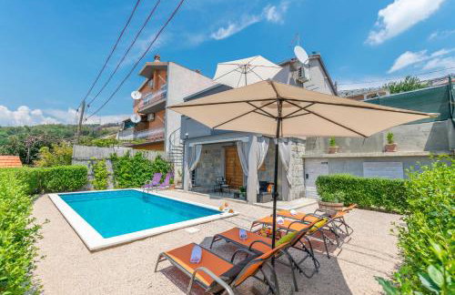 House Lisica - Photo 12