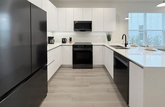 Upstay - Modern Home w Pool in New Development - Foto 11