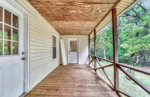 Pet Friendly Group Getaway with Grill and Deck - Foto 38