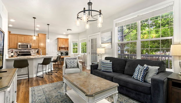 Fabulous Family-friendly Retreat by Windsor Lake! - Foto 2, Imagem principal