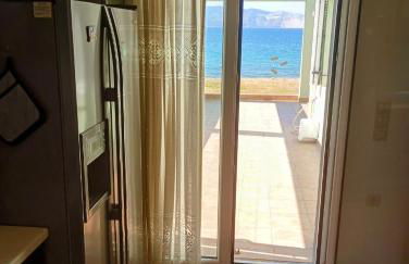 Luxury Beachfront Villa Poseidon Artemisiou Παραθαλάσσια Βίλα στην βόρεια Εύβοια για φιλοξενία 9 ατόμων - Foto 40