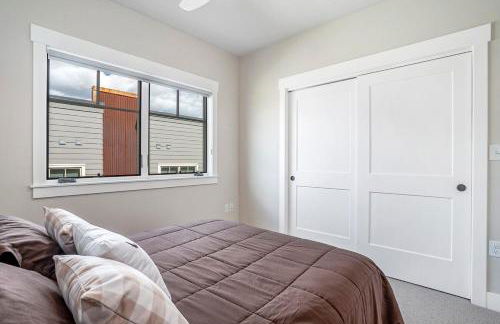 Cozy Downtown Condo with Jacuzzi 5 Min to Resort - Foto 30