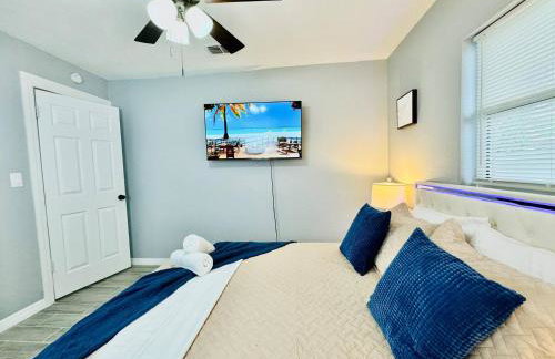 Game Night Ready Lakeland Stay Near Colleges - Foto 12