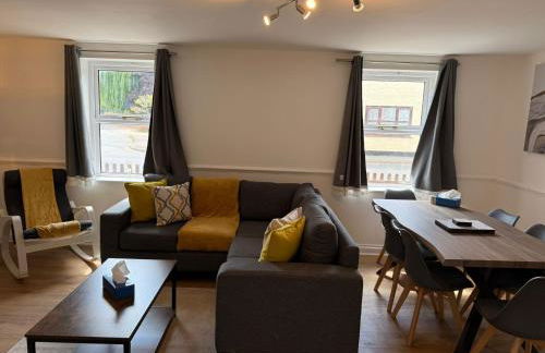 Victoria House - Photo 3