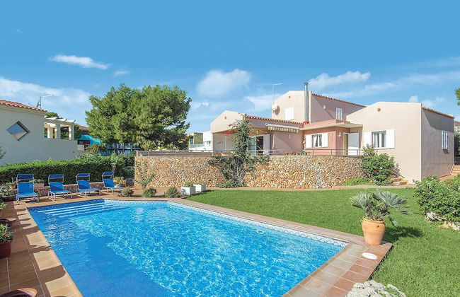 Villa Betonia - Foto 1