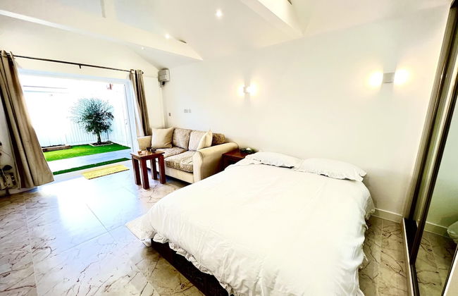 Stunning 1-bed Studio in Greenford - Foto 2