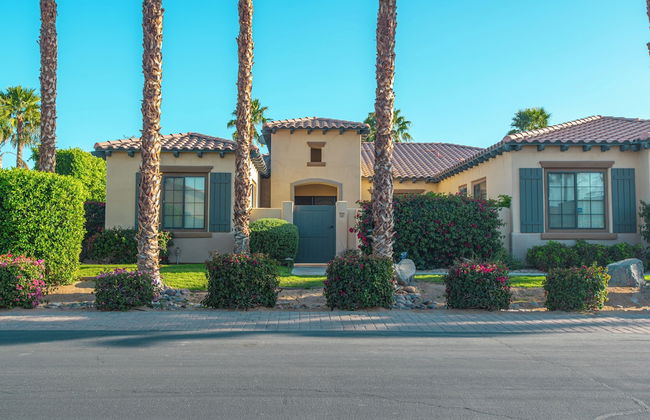 5BR Resort Style Entertainer with Pool, Spa, BBQ - Foto 47