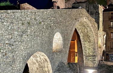 Apartamento colgante al río con vistas al puente - Photo 61