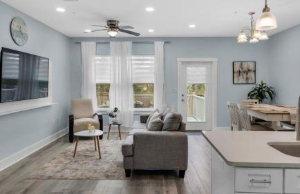 3BR Home /beach Access/spacious Deck/zoo Across - Foto 12