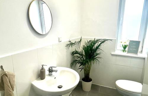 Design Apartment - Parking - Kingsize-Bett - 2x Bad - Zentrum - Foto 16