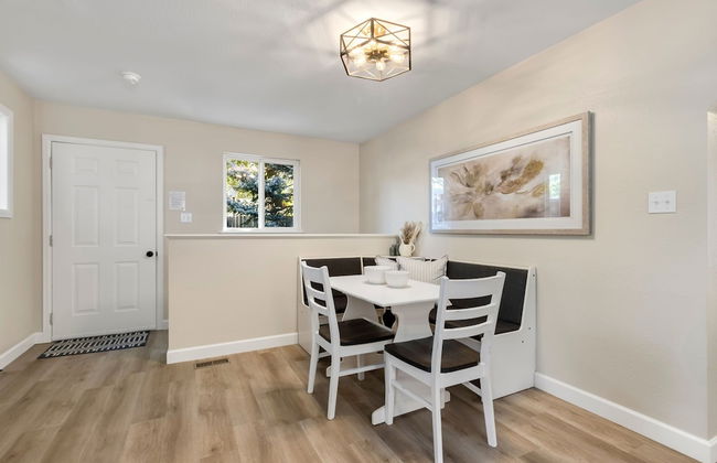 Downtown Windsor Home With Hot Tub & Pool Table - Foto 33