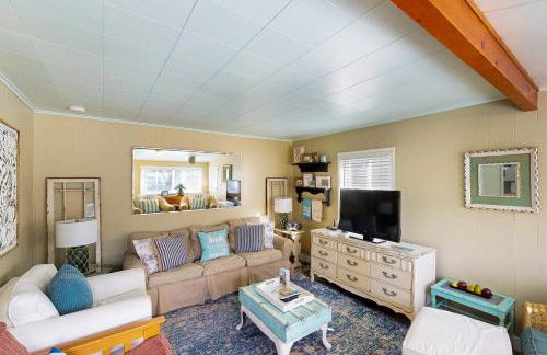 4th Avenue Beach Cottage - Foto 6