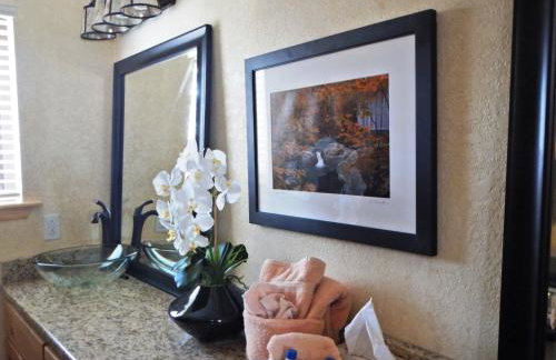 C21, Three bedroom, three bath log-sided, luxury Harbor North cottage with hot tub cottage - Foto 14