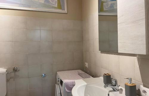 Antonella's center town apartment Valbrona - Foto 14