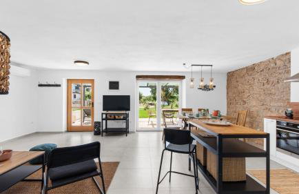 Villa Saini with Sea View - Photo 9