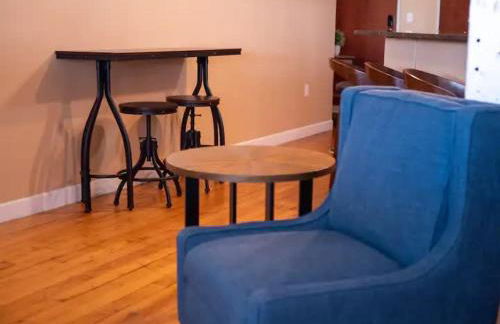 Lakefront Loft - Walk 2 First Energy x Progressive - Foto 11