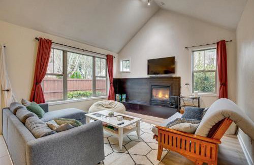 Walk to Autzen Stadium, 3 Mi to UO! Home with Patio - Foto 1