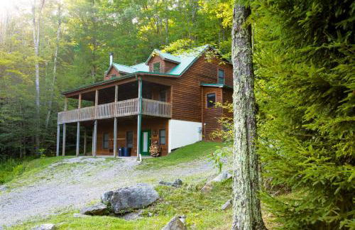 Leaf Peeper's - HUGE deck, pizza oven, Pac-man! - Photo 62