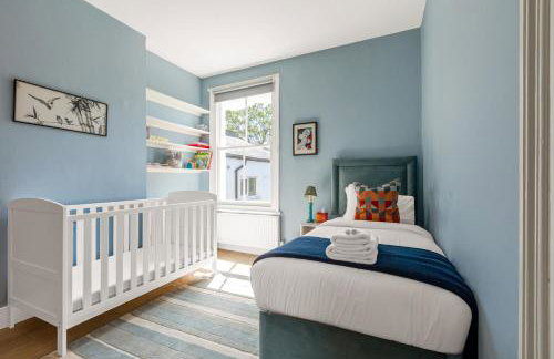 New! Cosy 2BR Victorian Flat, Mins to Tube - Foto 7