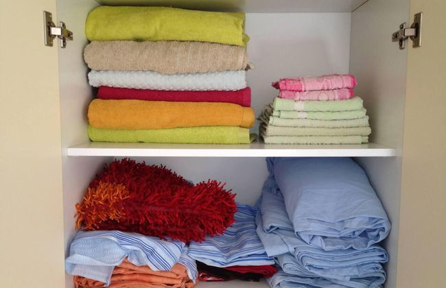 Quaint Little apt for 4 With Pool - Foto 3