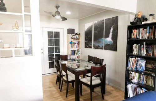 SunHouse 1410sqft BBQ 3xTVs Pets W/D Backyard - Photo 6