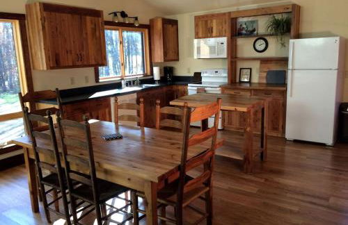Luxury Cabin for Rent near the Shenandoah National Park, Virginia - Photo 3