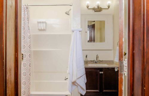 Brick River Escape 1909 Historic Home - Foto 12