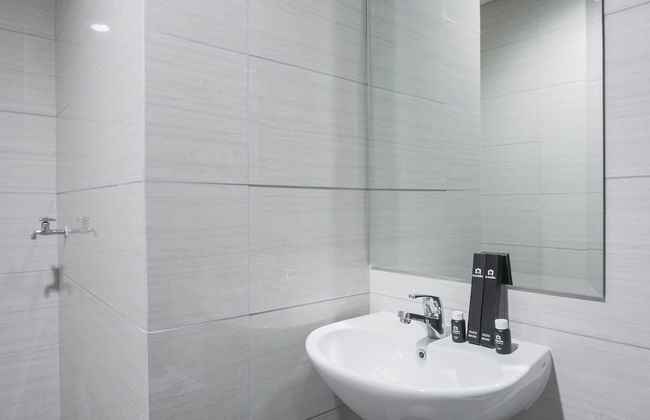 2BR Luxury Modern Ciputra International Apartment - Foto 16