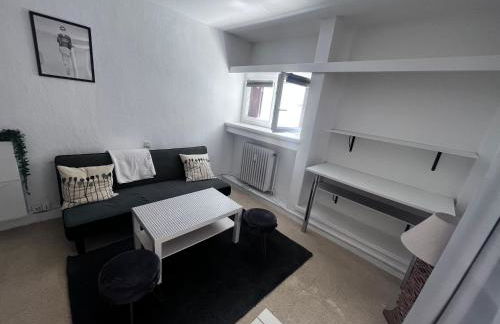 T1 en face de la Timone - Foto 11