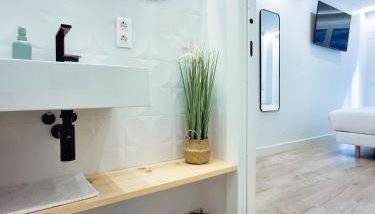 AKURA apartment, con aire acondicionado - Foto 4, soundproof, towels, Shower, heating