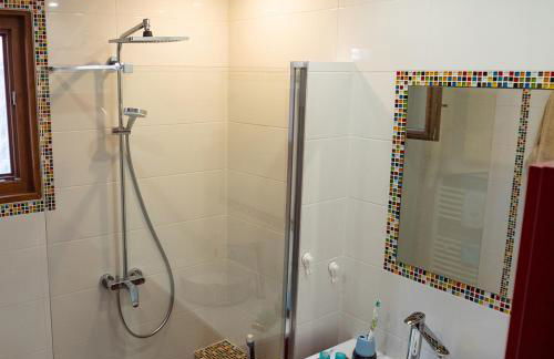 House with garden and parking 1 min from Grenoble - Foto 44