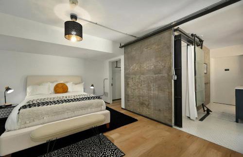 The Architect's Modern Castle - Photo 56