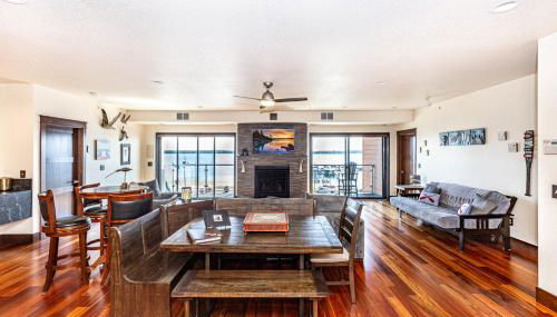 Starboard Point: Stunning Luxury Condo in the heart of DL! - Foto 2