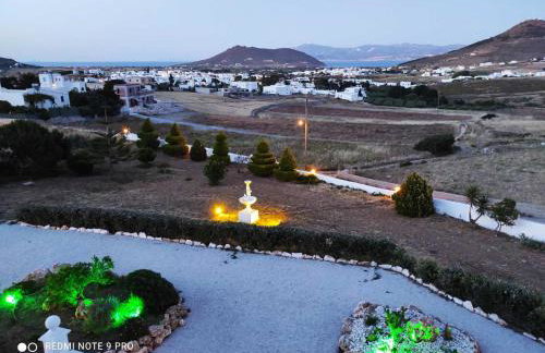 Irini's B & W house with jacuzzi - Photo 39