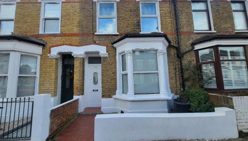 Central 5BR Retreat - Walk to Tube, Explore London - Foto 2