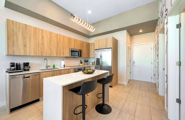 Poolside District Condo - We Host - Foto 22