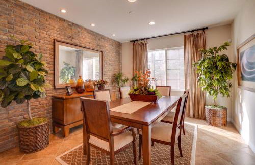 Single-Story San Bernardino Home with Valley Views! - Foto 3