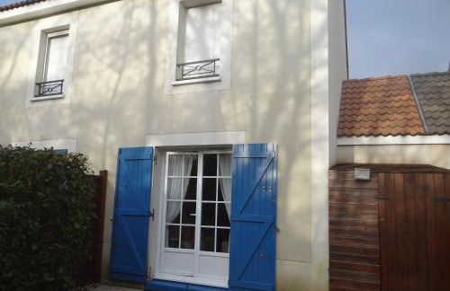 Villa Sérena la forêt et la plage à quelques minutes! - Foto 9