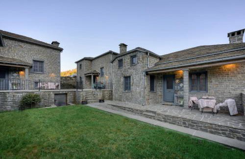 Wild Lavender Mountain Resort - Photo 1