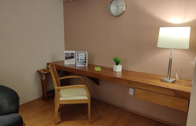 Lombardo Suites - Photo 21