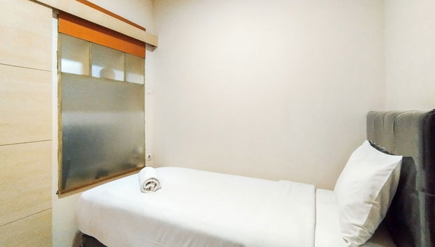 Serene 2Br Apartment At Gateway Ahmad Yani Cicadas - Foto 4, Habitación