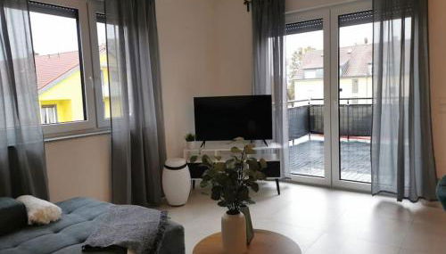 LOOT: Moderne Wohnung / Zentral - Foto 2