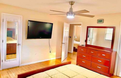 Scenic Views & River Access, Cozy River Home - Foto 37