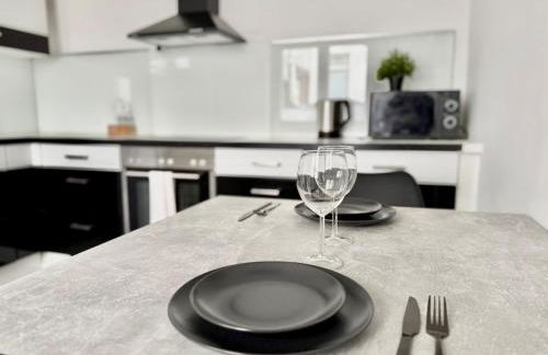 6 Min zum Hbf - Ideal für Paare, Solo-Reisende oder Business-Reisende - Foto 13