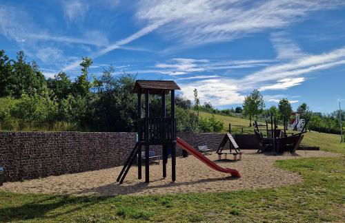 Ferienhaus SeeZeit direkt am Geiseltalsee mit Sauna und Fahrradgarage - Foto 45