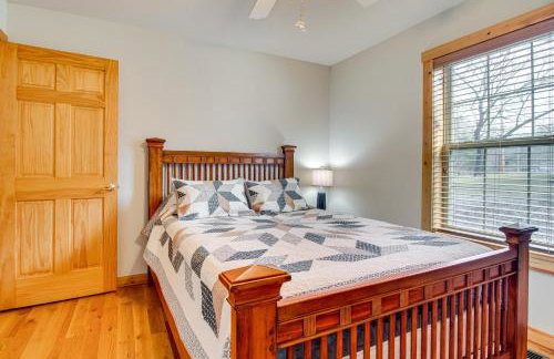 Norfork Lake Access Cabin with Deck and Water View! - Foto 18