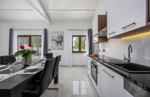 Villa Desapemani with heated pool - Photo 18