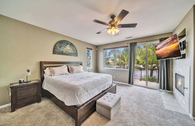 Spacious Golf Course Retreat - w/ Modern Kitchen - Foto 7