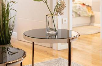 Stylish Urban Oasis - Design 2BR Apartment with Parking - Photo 16