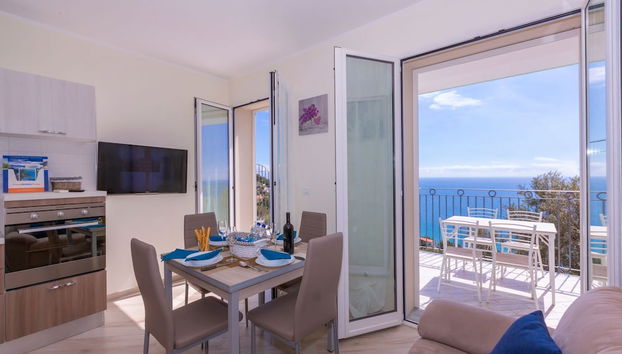 Serena 1 in Alassio With 2 Bedrooms and 2 Bathrooms - Foto 5, Habitación